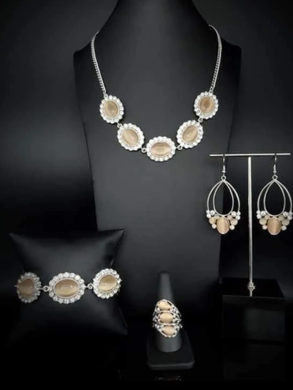 Cabochon And Silver Statement Necklace Earrings Bracelet And Ring Jewelry Set